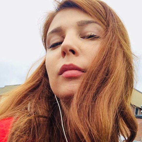 Meet your Posher, Alexandra - Picture 1 of 1